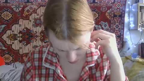 Snapshot of miss_elistia_ chatting on 03/11/26, 11:38 Elis online show from 03/11/26, 11:38