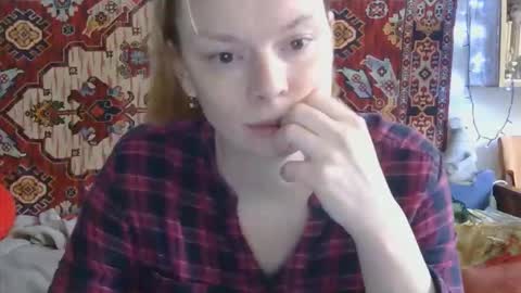 Snapshot of miss_elistia_ chatting on 04/09/26, 11:04 Elis online show from 04/09/26, 11:04