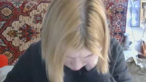 Snapshot of miss_elistia_ chatting on 05/12/26, 11:07 Elis online show from 05/12/26, 11:07