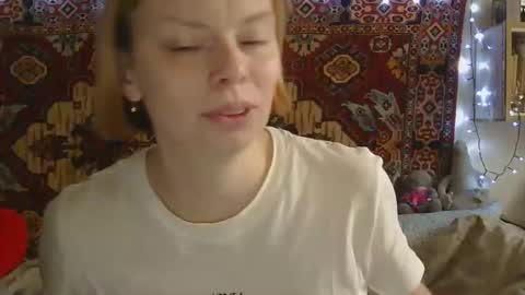 Snapshot of miss_elistia_ chatting on 05/29/26, 10:57 Elis online show from 05/29/26, 10:57