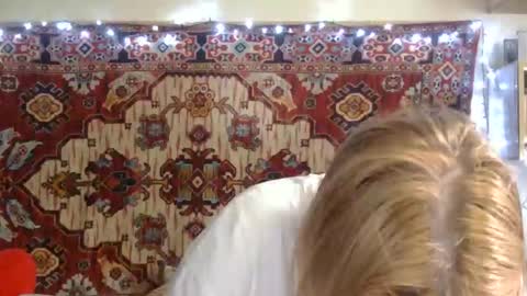 Snapshot of miss_elistia_ chatting on 06/10/26, 11:09 Elis online show from 06/10/26, 11:09