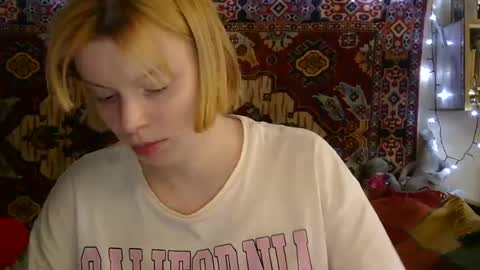 Snapshot of miss_elistia_ chatting on 06/22/26, 10:45 Elis online show from 06/22/26, 10:45