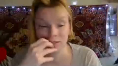 Snapshot of miss_elistia_ chatting on 07/03/26, 11:05 Elis online show from 07/03/26, 11:05