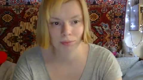 Snapshot of miss_elistia_ chatting on 07/10/26, 11:13 Elis online show from 07/10/26, 11:13