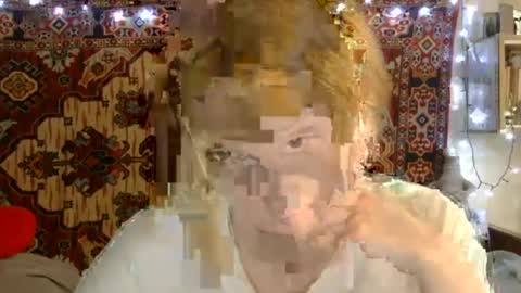 Snapshot of miss_elistia_ chatting on 07/20/26, 11:01 Elis online show from 07/20/26, 11:01