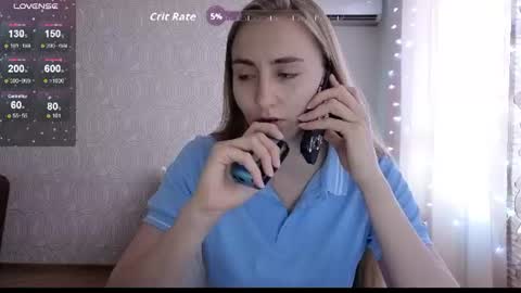 Emily online show from 07/08/26, 09:14