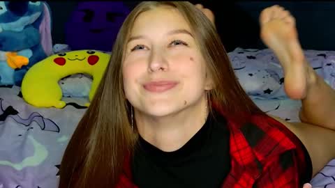 Snapshot of miss_emily_miller chatting on 11/18/25, 05:39 Emily online show from 11/18/25, 05:39