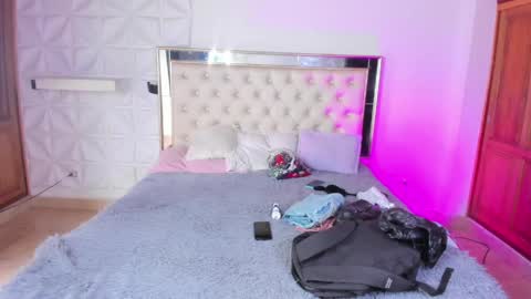 Snapshot of miss_emilystar chatting on 06/07/26, 07:39 miss_emilystar online show from 06/07/26, 07:39