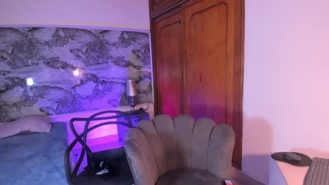 miss_emilystar online show from 06/26/26, 12:09