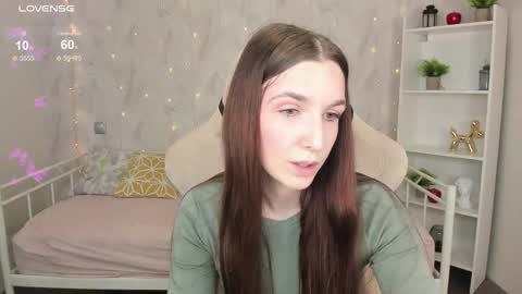 Eva online show from 09/11/25, 12:11
