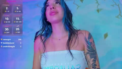 miss_evans_ online show from 10/21/25, 08:59