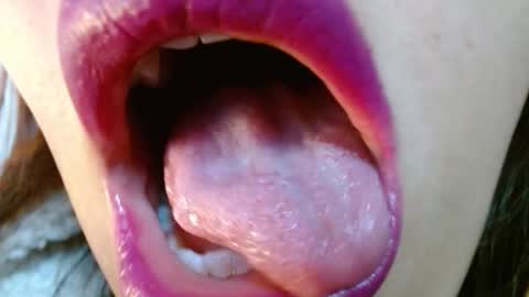 Snapshot of miss_evoleth2 chatting on 11/16/25, 09:26 Miss Evoleth online show from 11/16/25, 09:26