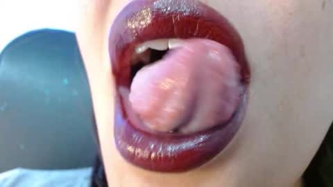 Snapshot of miss_evoleth2 chatting on 01/19/26, 10:08 Miss Evoleth online show from 01/19/26, 10:08