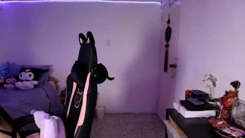 Snapshot of miss_hikikomori chatting on 12/01/25, 06:18 Asami online show from 12/01/25, 06:18