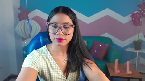 miss_honey1 online show from 02/09/25, 11:25