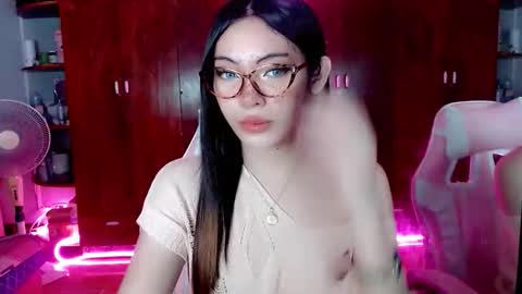 Snapshot of miss_hornydoll chatting on 10/29/25, 10:55 miss_hornydoll online show from 10/29/25, 10:55