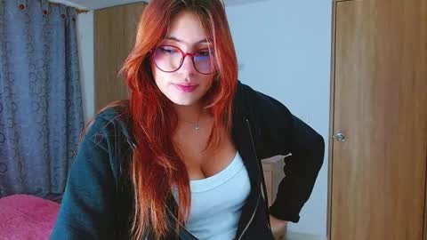 Isabella online show from 01/29/25, 09:33