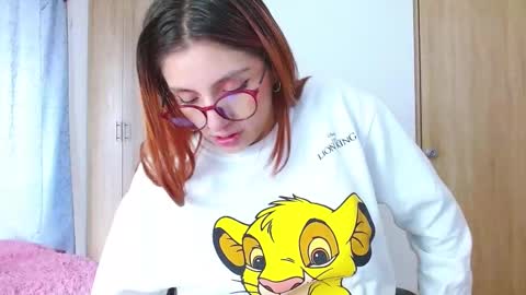 Isabella online show from 03/06/25, 12:41