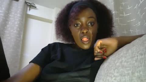 Snapshot of miss_jamilla255 chatting on 02/27/26, 02:17 SensuElle WHAT I DONT SHOW HERE... YOULL ONLY SEE IN PRIVATE online show from 02/27/26, 02:17