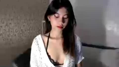 Hey is me aubses online show from 07/31/26, 03:00