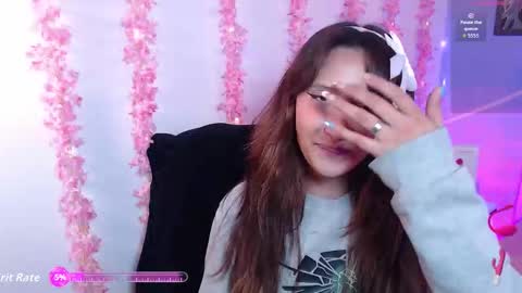 miss_jhelenaa_ online show from 10/04/25, 12:30
