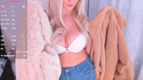 miss_jollie online show from 03/03/25, 08:27