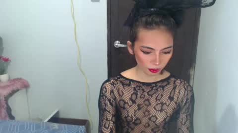 julie online show from 06/14/26, 08:49