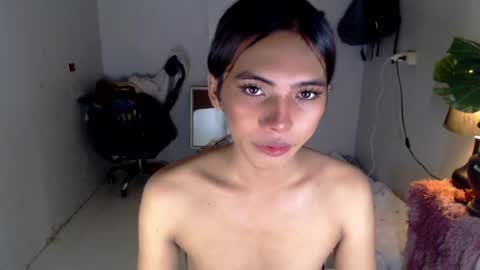 julie online show from 07/28/26, 03:54