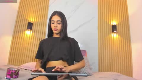miss_khalifadoll online show from 06/08/26, 03:40
