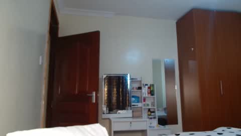 Snapshot of miss_kiarrafit chatting on 12/07/24, 09:39 Miss Kiarrafit online show from 12/07/24, 09:39