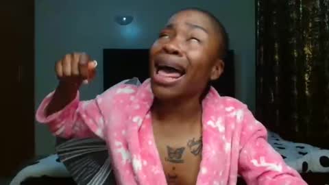 Snapshot of miss_kiarrafit chatting on 12/15/24, 09:31 Miss Kiarrafit online show from 12/15/24, 09:31