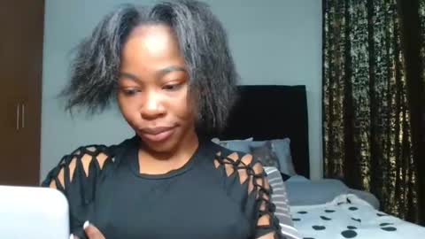 Snapshot of miss_kiarrafit chatting on 01/16/25, 03:24 Miss Kiarrafit online show from 01/16/25, 03:24
