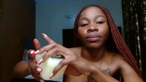 Snapshot of miss_kiarrafit chatting on 02/15/25, 09:59 Miss Kiarrafit online show from 02/15/25, 09:59