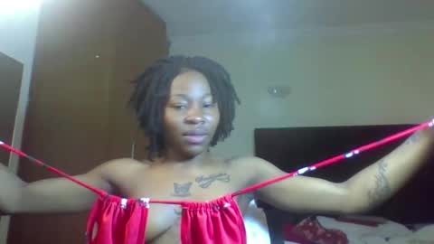 Snapshot of miss_kiarrafit chatting on 11/03/25, 02:40 Miss Kiarrafit online show from 11/03/25, 02:40