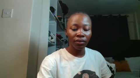Miss Kiarrafit online show from 03/05/26, 02:24