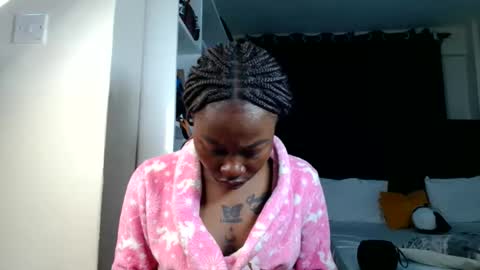 Miss Kiarrafit online show from 06/09/26, 05:41
