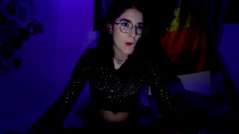 miss_kimdoll online show from 10/29/25, 05:53