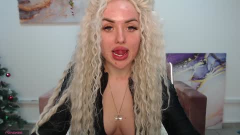 miss_kiten online show from 02/03/25, 02:47