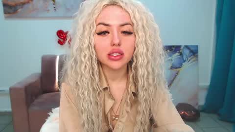 miss_kiten online show from 02/11/25, 04:01