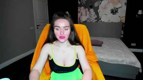 miss_kiten online show from 11/26/25, 08:21