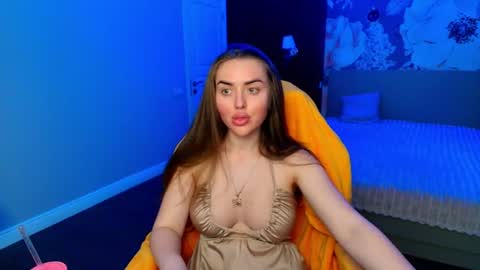 miss_kiten online show from 07/03/26, 08:15