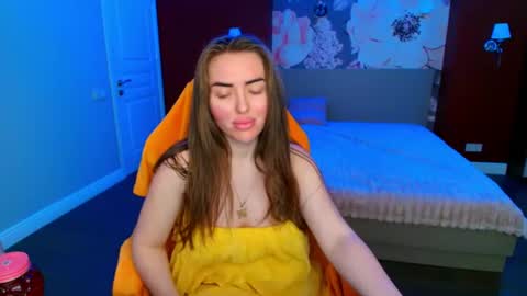 miss_kiten online show from 07/12/26, 09:11