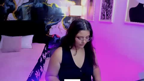 Kloe online show from 06/24/26, 11:53