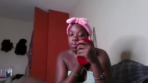 Snapshot of miss_kookie chatting on 01/21/25, 02:26 miss_kookie online show from 01/21/25, 02:26