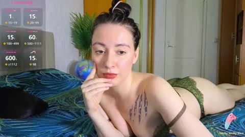 Laura online show from 06/06/26, 10:20