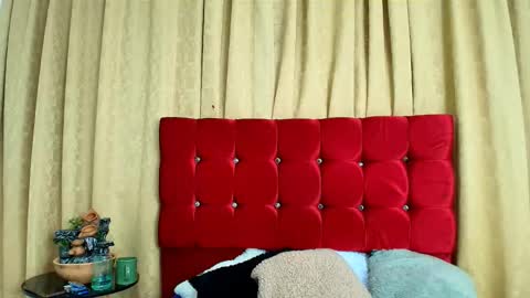 leyla online show from 10/21/25, 07:14