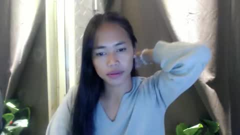 Snapshot of miss_lharsxx chatting on 05/19/26, 11:49 Call me Lhars online show from 05/19/26, 11:49