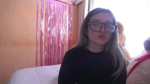 lilieth  online show from 12/09/24, 09:05