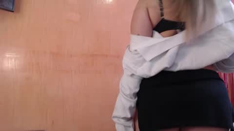 lilieth  online show from 02/21/26, 12:50