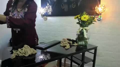 lucero online show from 02/13/25, 12:35